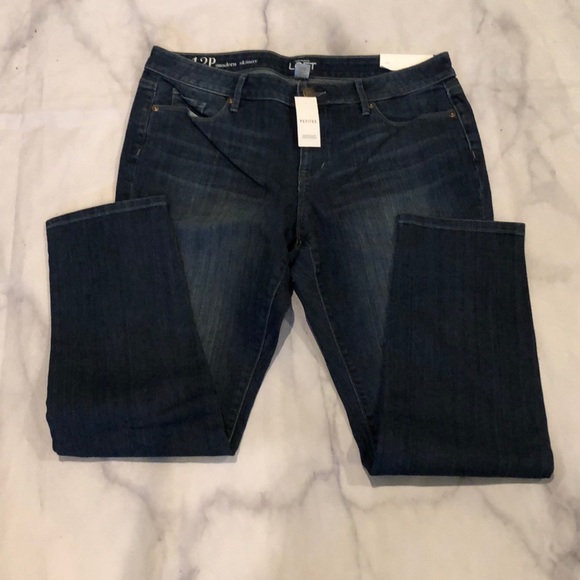 LOFT Denim - 🎉HP 8/4🎉LOFT Petite Modern Skinny Jeans